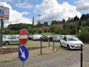 Where to park in Arezzo? - Dove Parcheggiare ad Arezzo - Arezzo: dove parcheggiare -parcheggio pietri - Arezzo where to park - Pietri Parking Lot